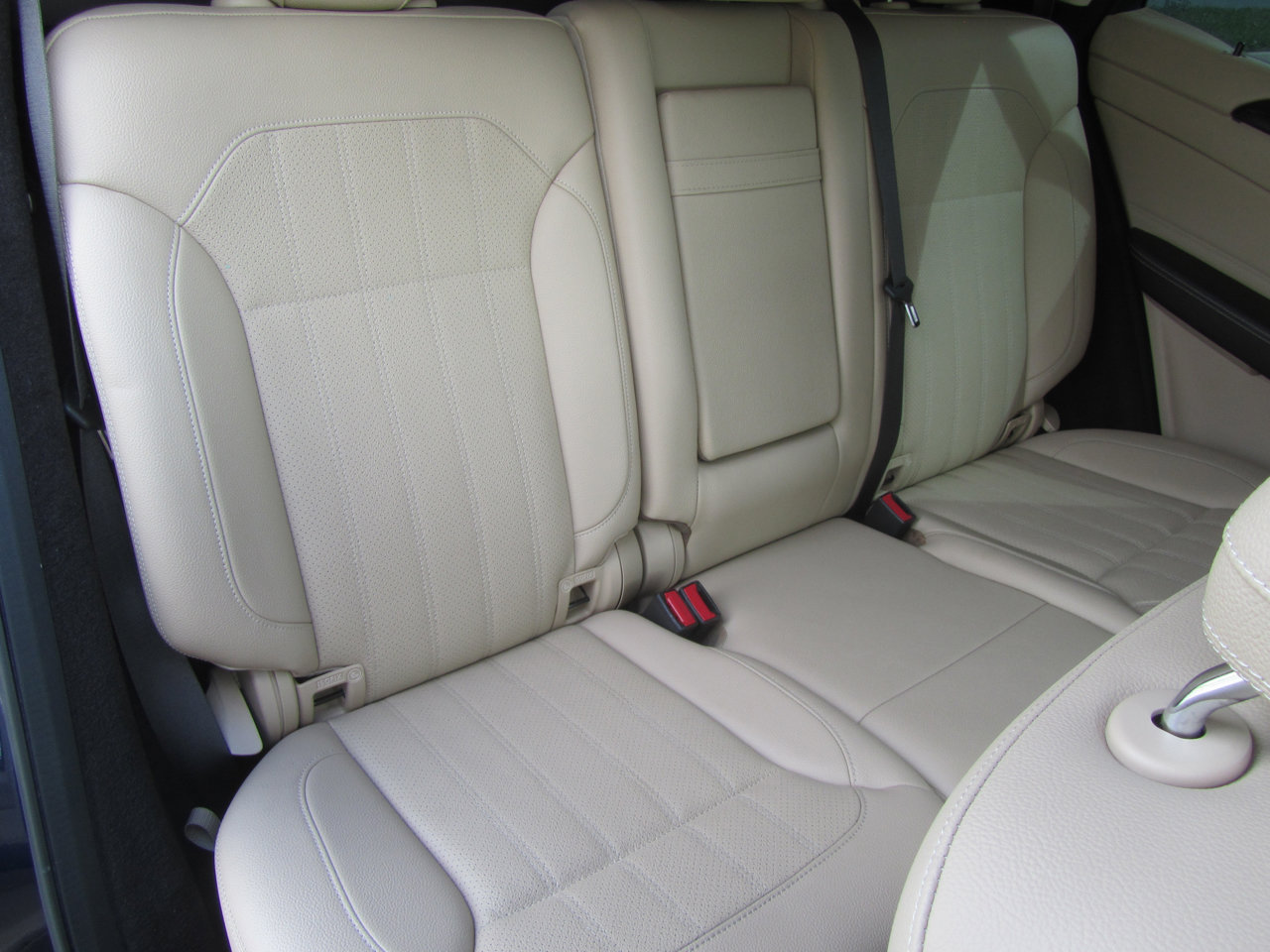 Used 2016 Mercedes-Benz GLE 350 w/ Premium Package image 24