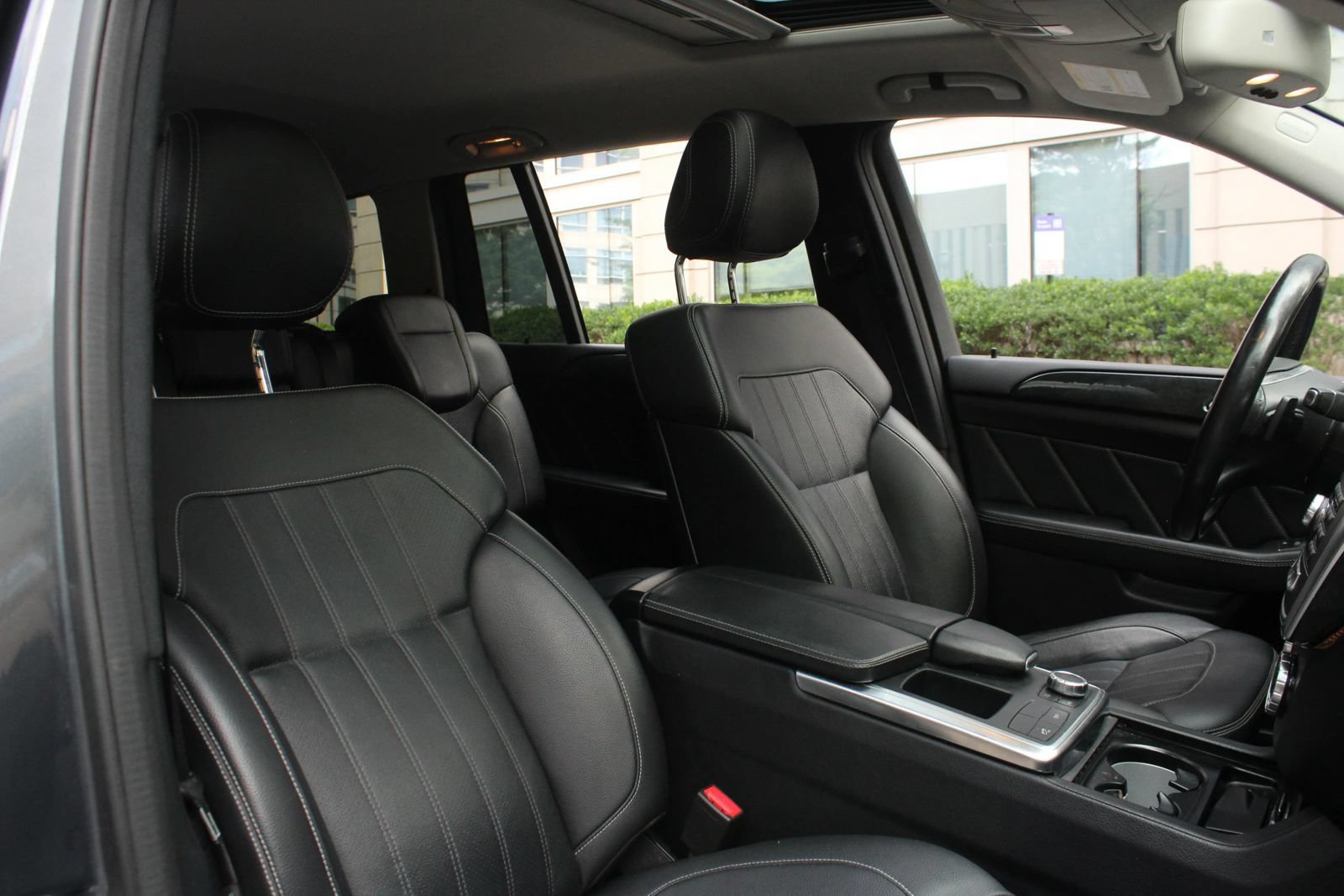 Used 2016 Mercedes-Benz GL 320 BlueTEC 4MATIC w/ Premium I Package image 28