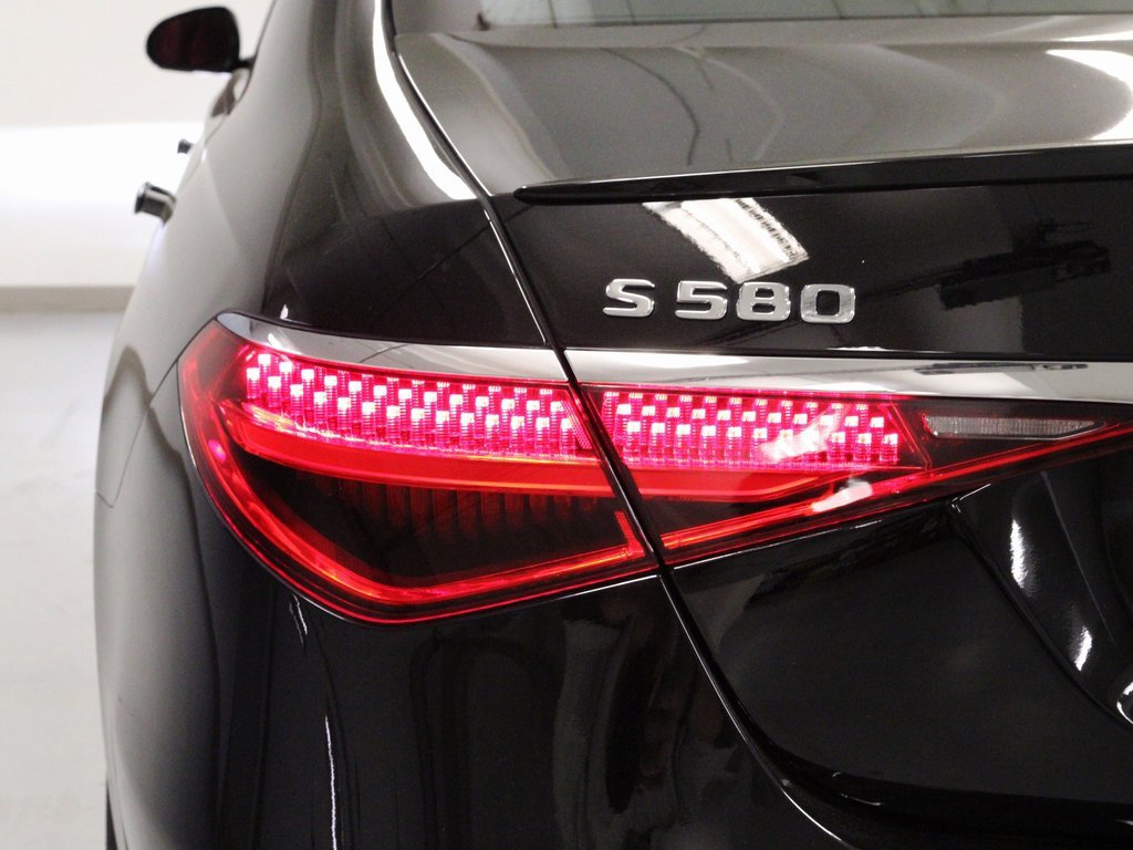 Certified 2023 Mercedes-Benz S 580 4MATIC Sedan image 11