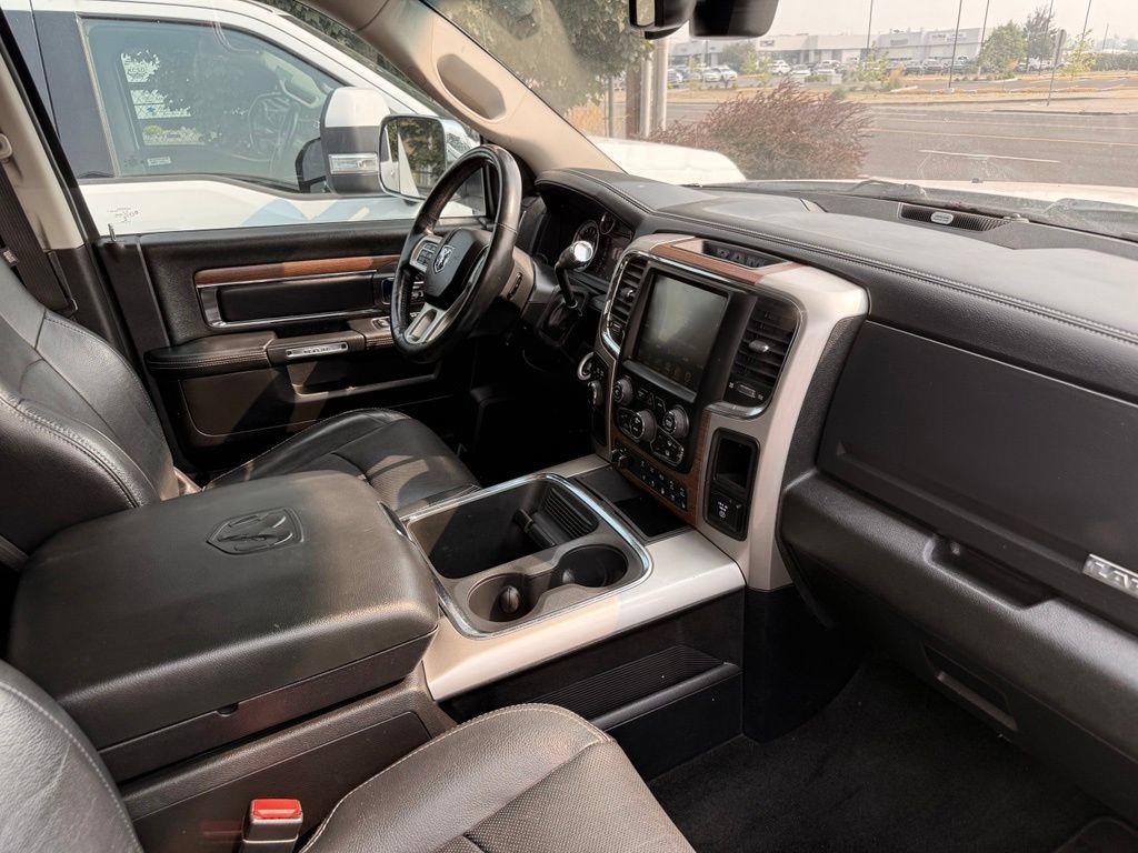 Used 2016 RAM 2500 Laramie w/ Convenience Group AWD/4WD image 18