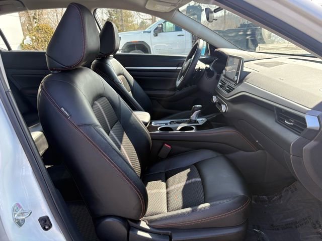 Used 2025 Nissan Altima 2.5 SR image 25