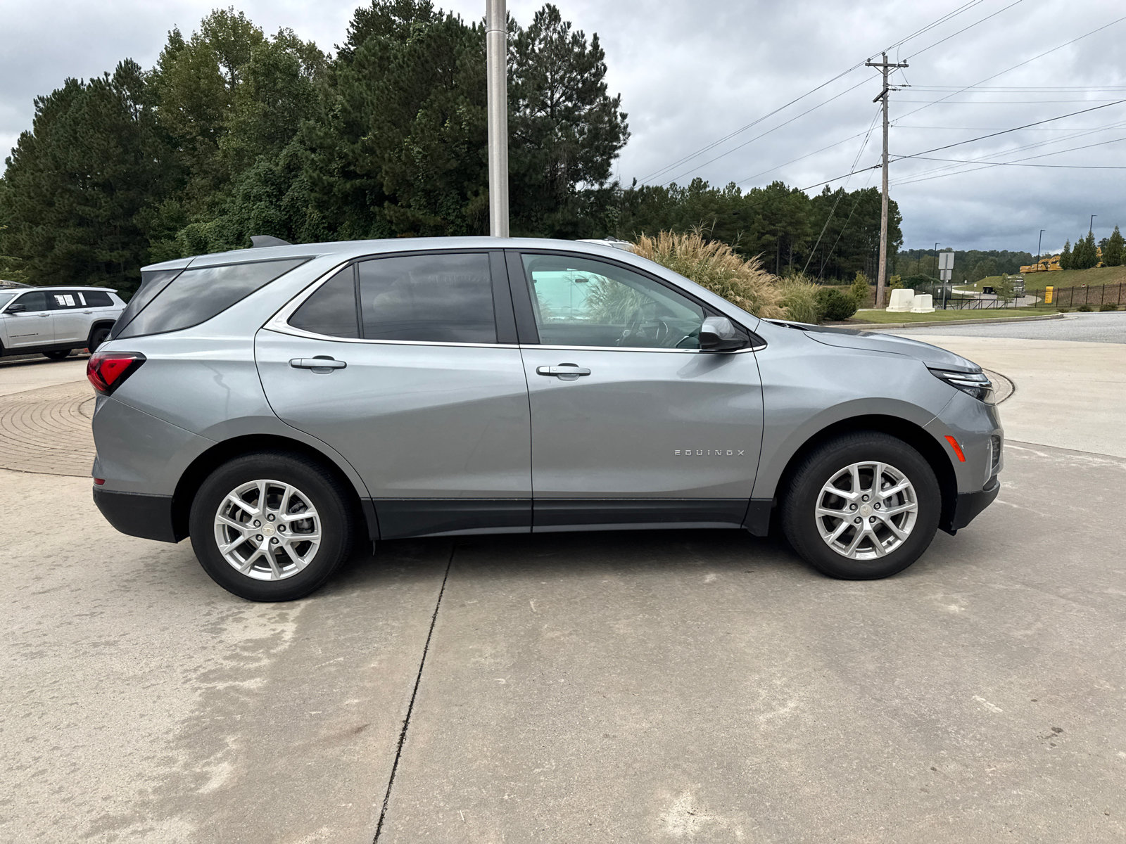 Used 2024 Chevrolet Equinox LT AWD/4WD image 7