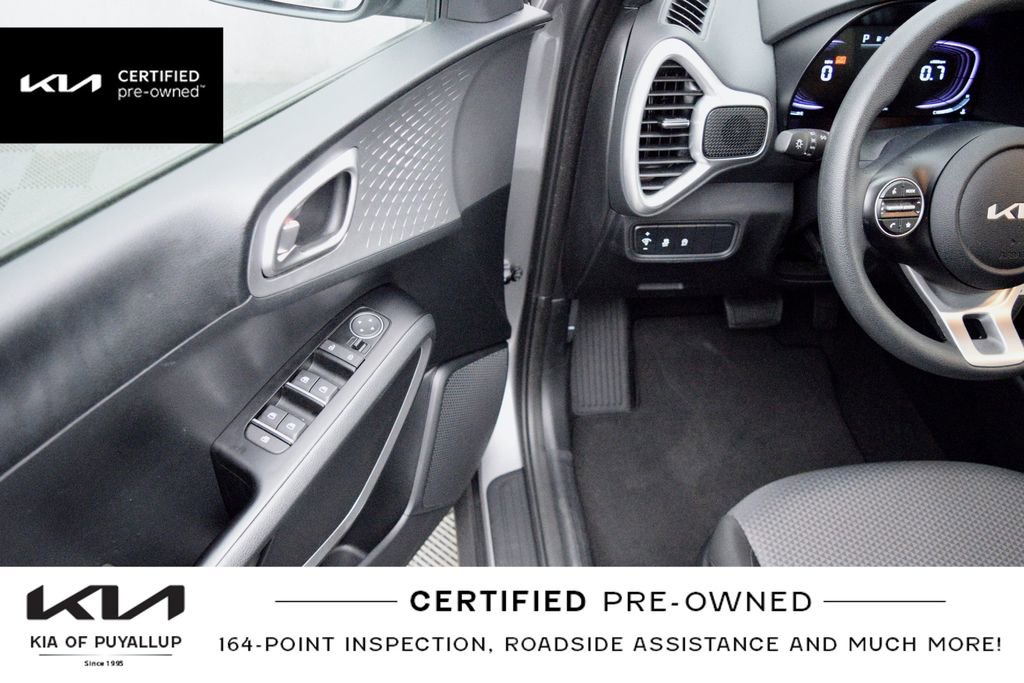 Certified 2025 Kia Soul S FWD image 28