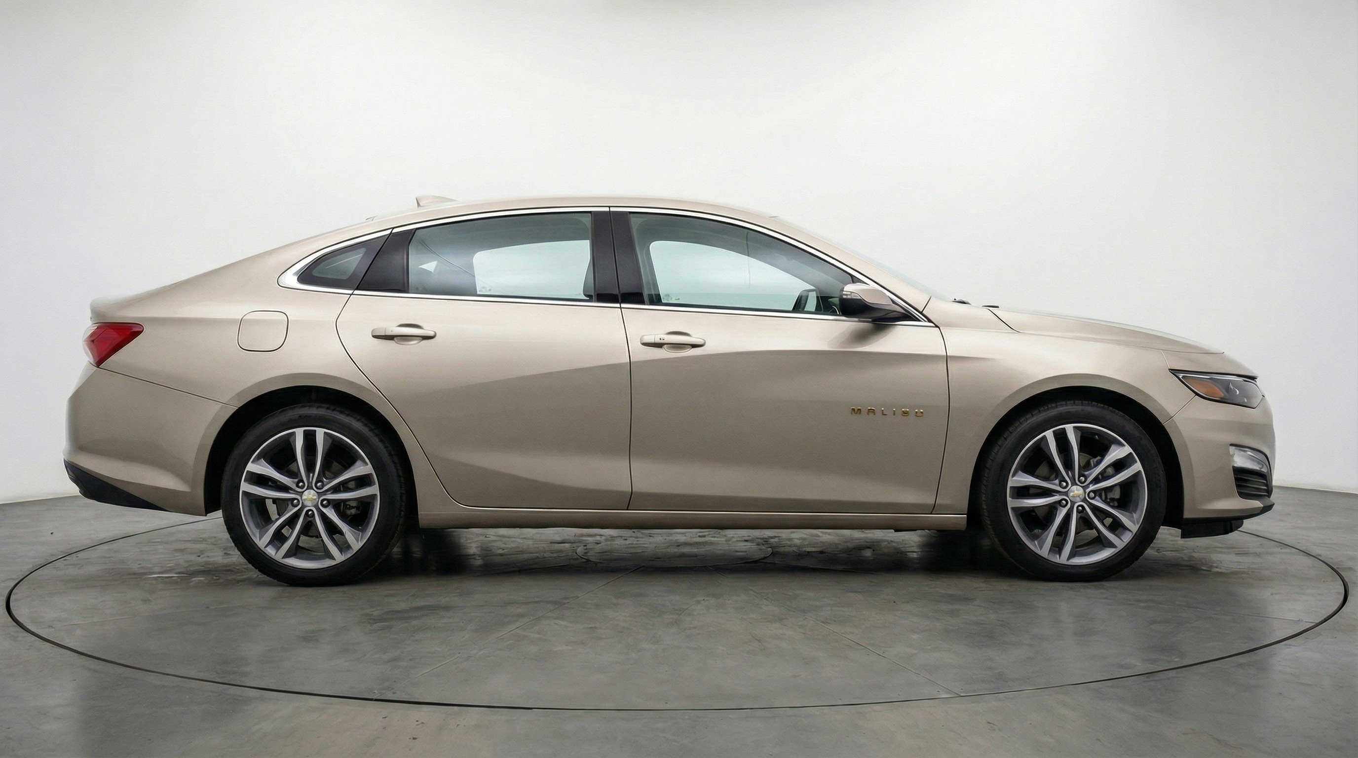Used 2024 Chevrolet Malibu LT image 11
