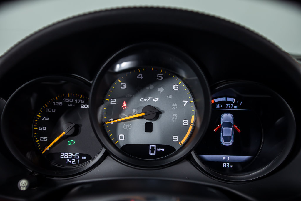 Used 2016 Porsche Cayman GT4 RWD image 27
