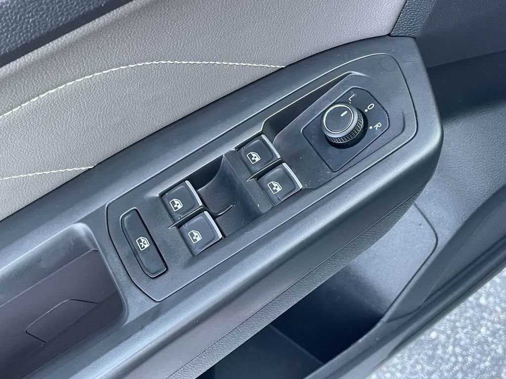 Used 2023 Volkswagen Atlas SE FWD image 19
