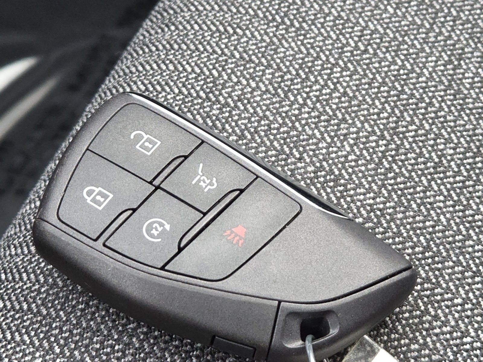 Used 2025 GMC Acadia Elevation image 35