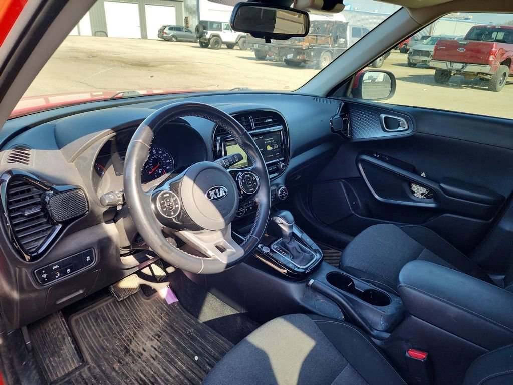 Used 2020 Kia Soul EX image 9