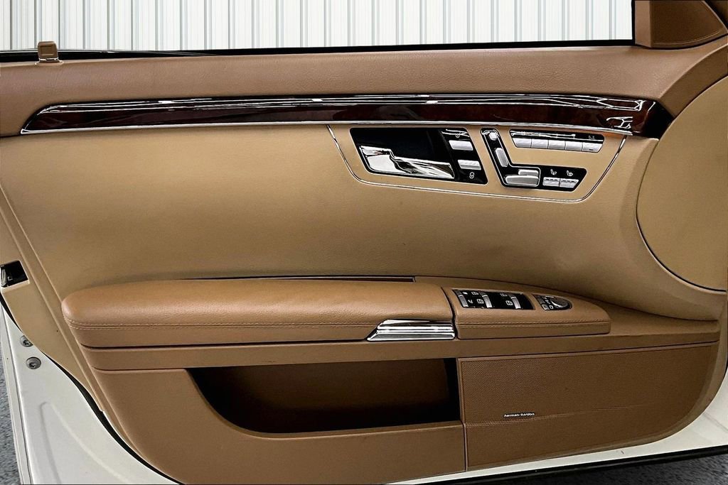 Used 2009 Mercedes-Benz S 550 4MATIC image 20