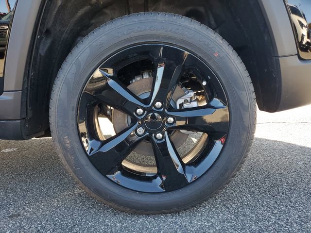 New 2026 Jeep Grand Cherokee Limited w/ Limited Altitude Package RWD image 10