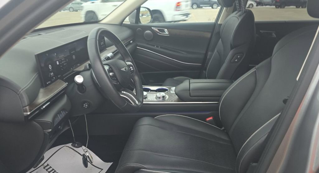 Used 2025 Genesis GV80 3.5T Advanced image 2