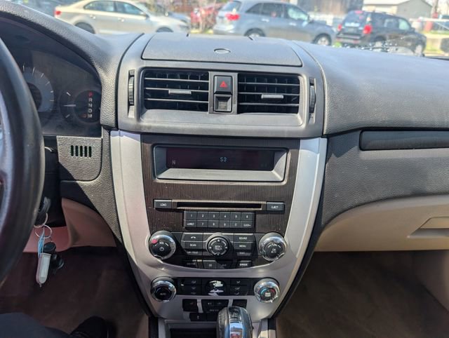 Used 2010 Mercury Milan Premier image 11