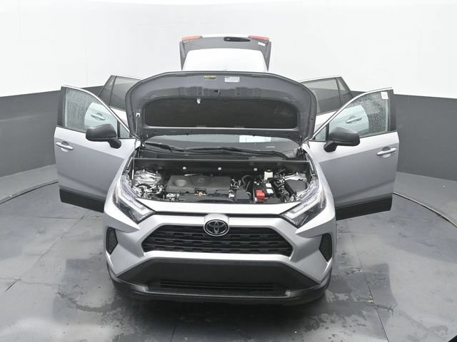 Used 2024 Toyota RAV4 LE FWD image 34