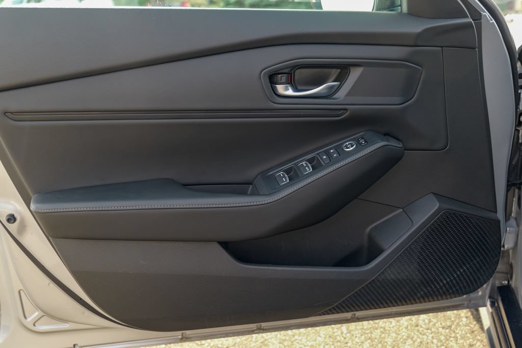 Used 2023 Honda Accord Sport image 17