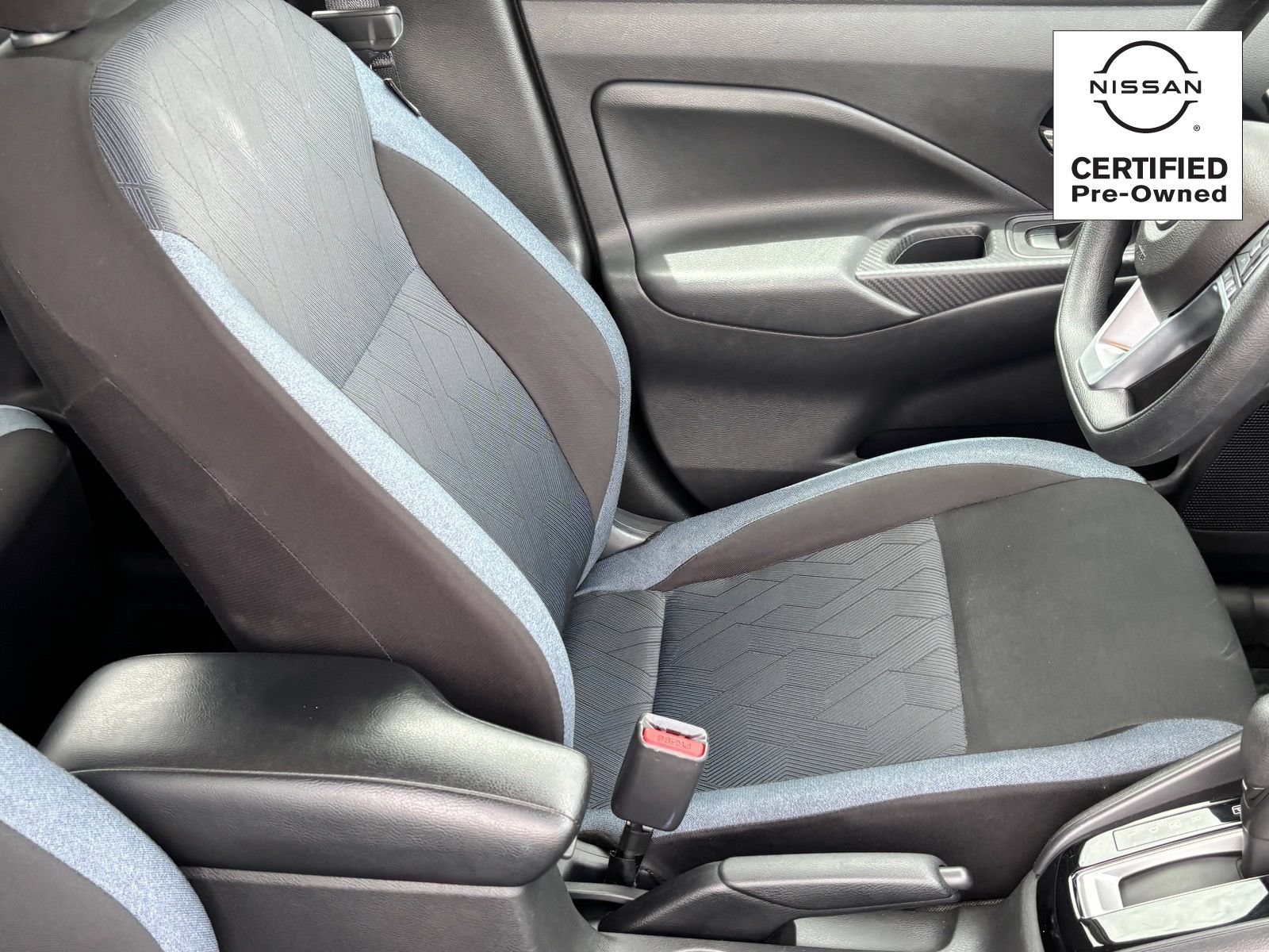 Used 2023 Nissan Versa SV FWD image 10