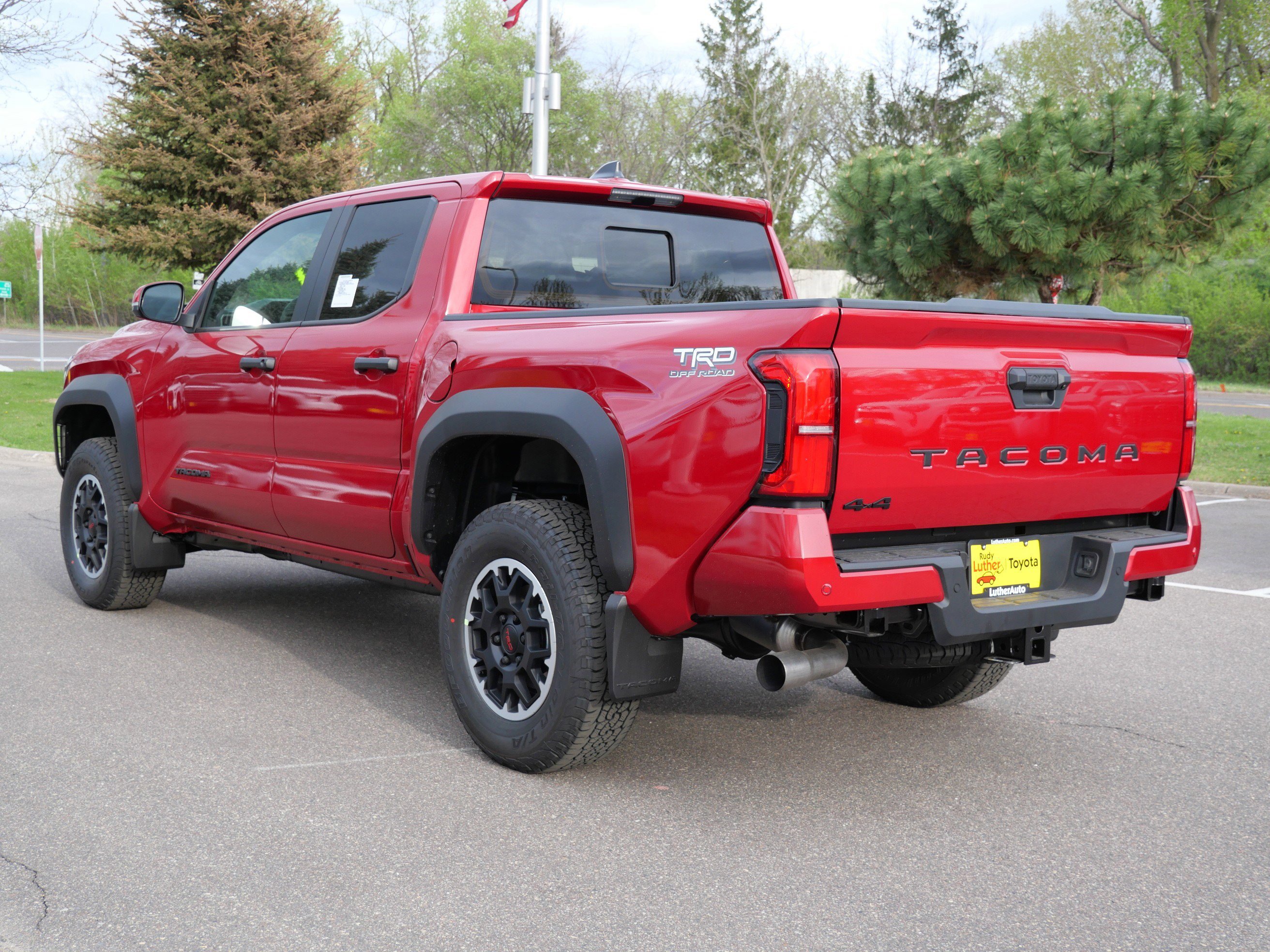 New 2026 Toyota Tacoma TRD Off-Road AWD/4WD image 3