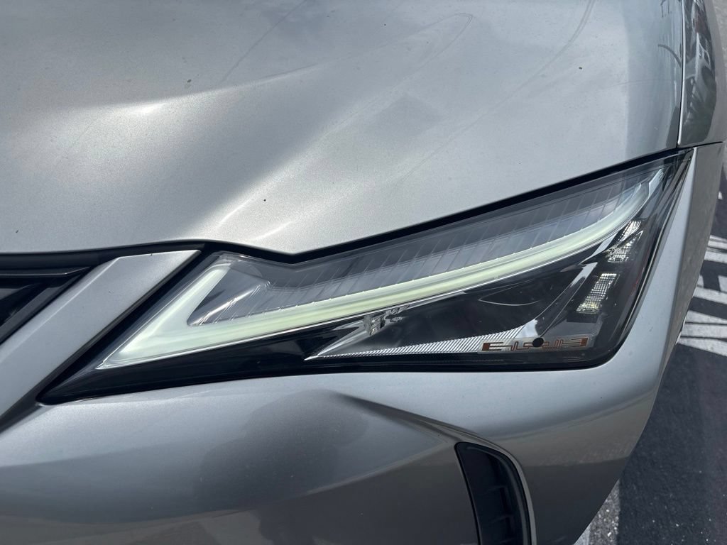 Used 2021 Lexus UX 200 w/ Premium Package FWD image 9