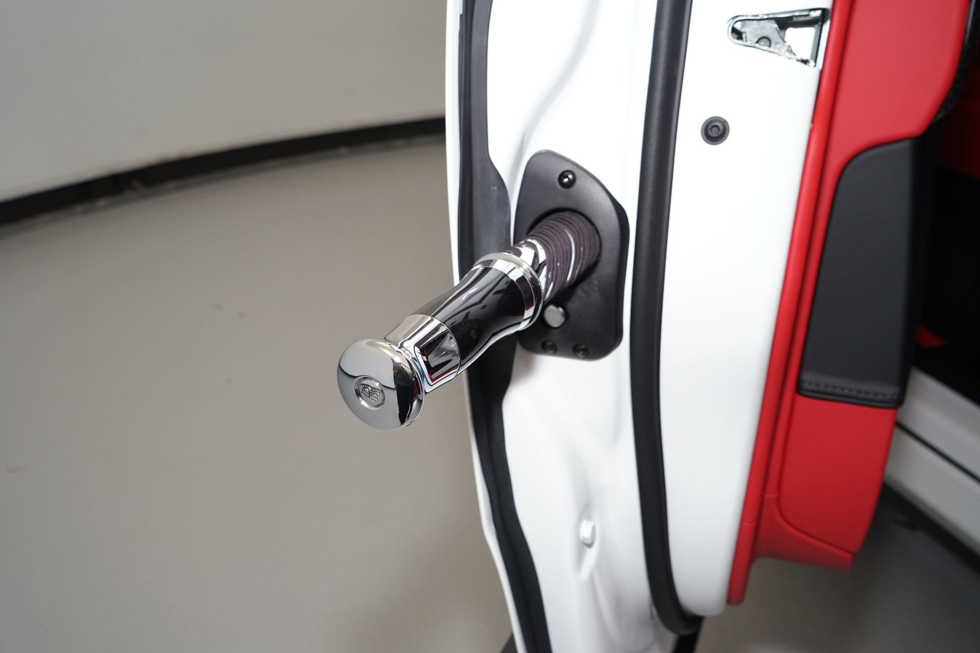 Used 2025 Rolls-Royce Cullinan Black Badge w/ Leather Finishing Pack image 49