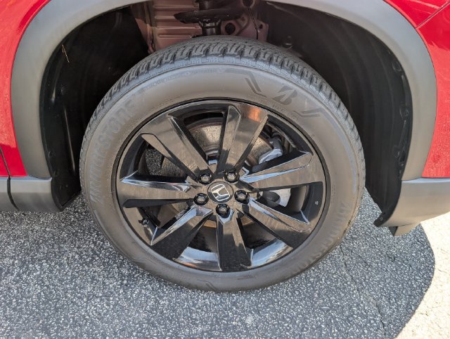 Used 2025 Honda Pilot Black Edition image 9