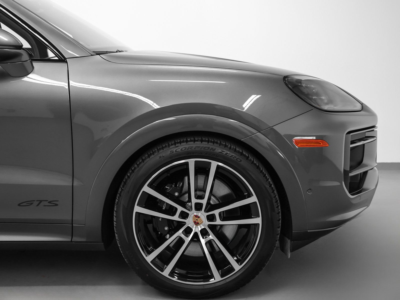 New 2026 Porsche Cayenne GTS image 14