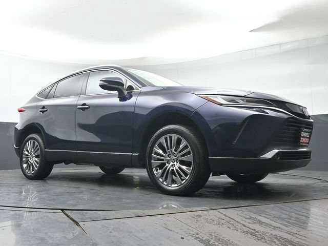 Certified 2024 Toyota Venza XLE AWD/4WD image 38
