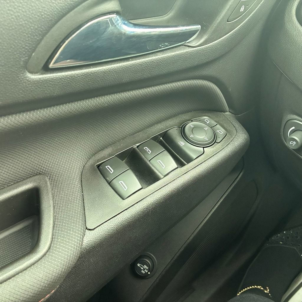 Certified 2023 Chevrolet Equinox RS image 22