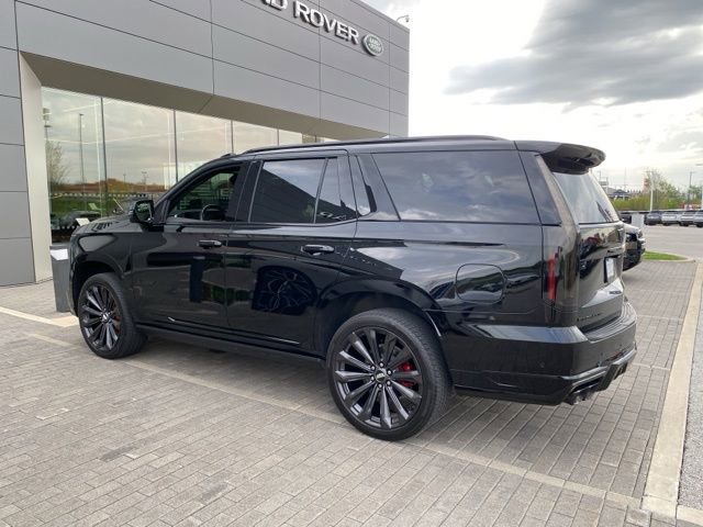 Used 2025 Cadillac Escalade V AWD/4WD image 12