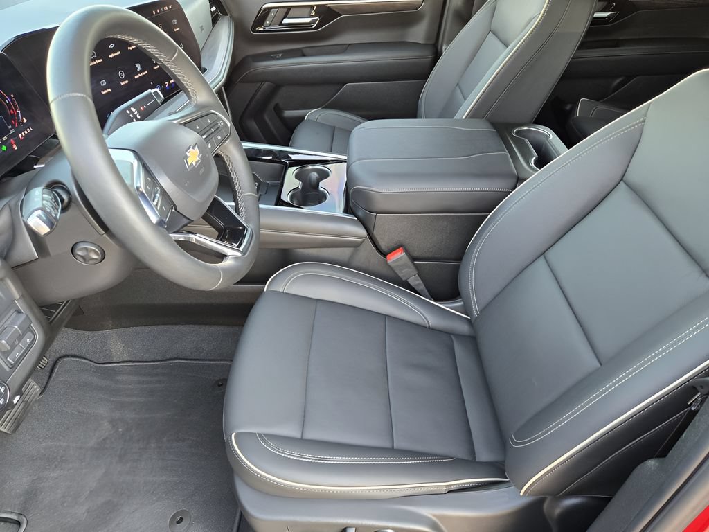 Used 2025 Chevrolet Tahoe Premier w/ Sun And Tow Package RWD image 12