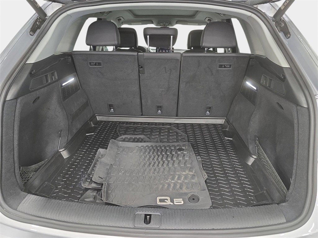 Used 2023 Audi Q5 2.0T Premium w/ Convenience Package image 29