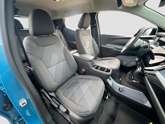 New 2027 Chevrolet Bolt LT w/ Comfort Package FWD image 29