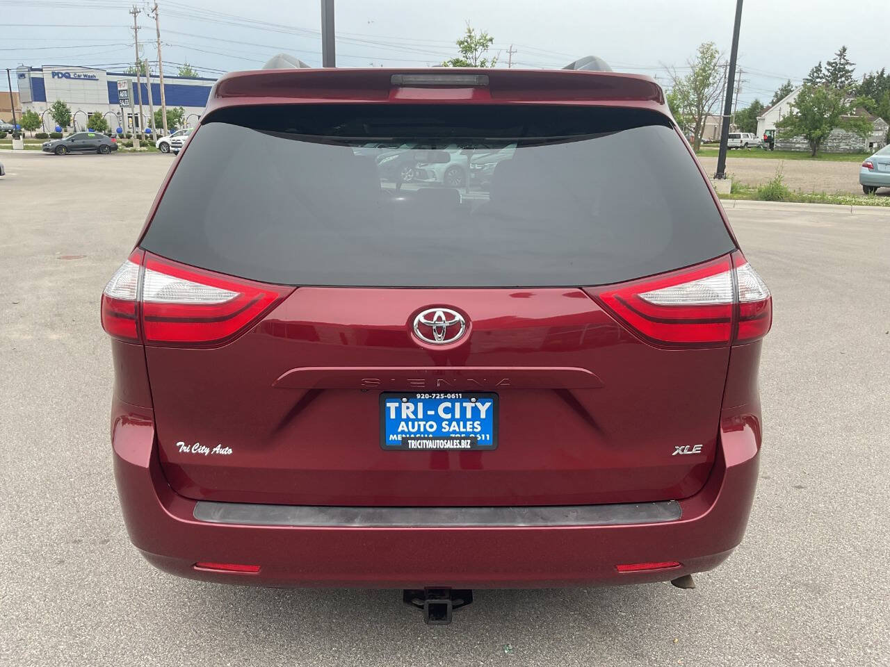 Used 2015 Toyota Sienna XLE FWD image 6