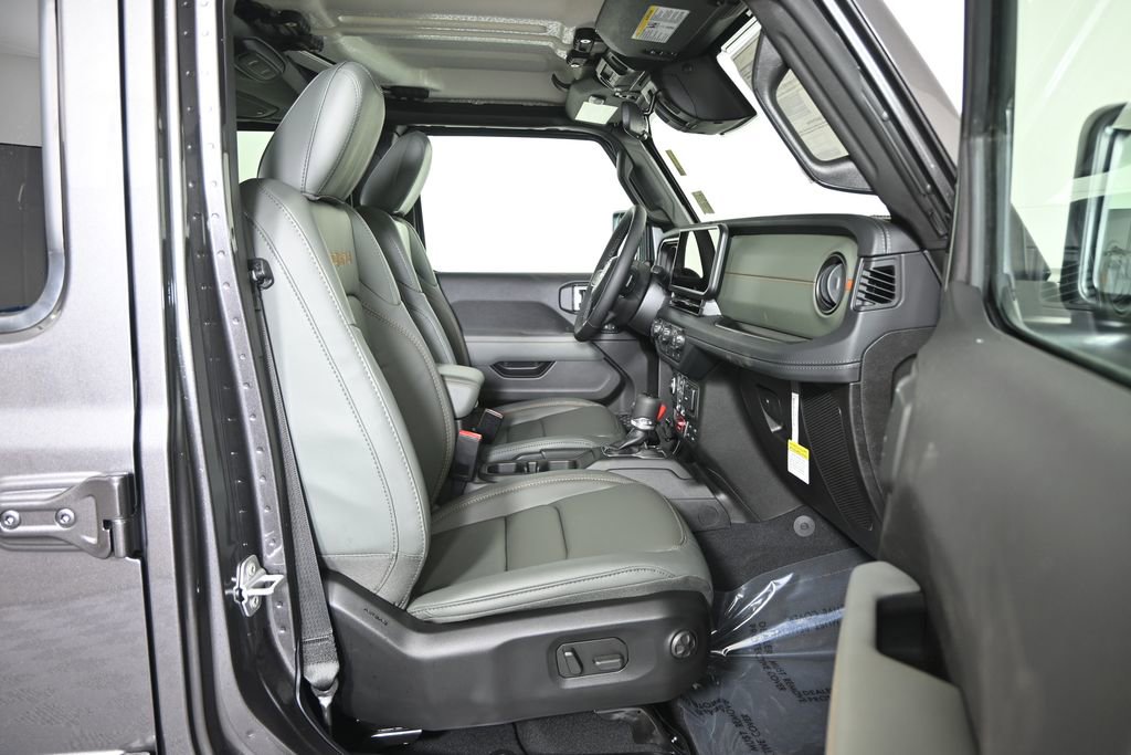 New 2026 Jeep Gladiator Mojave AWD/4WD image 15