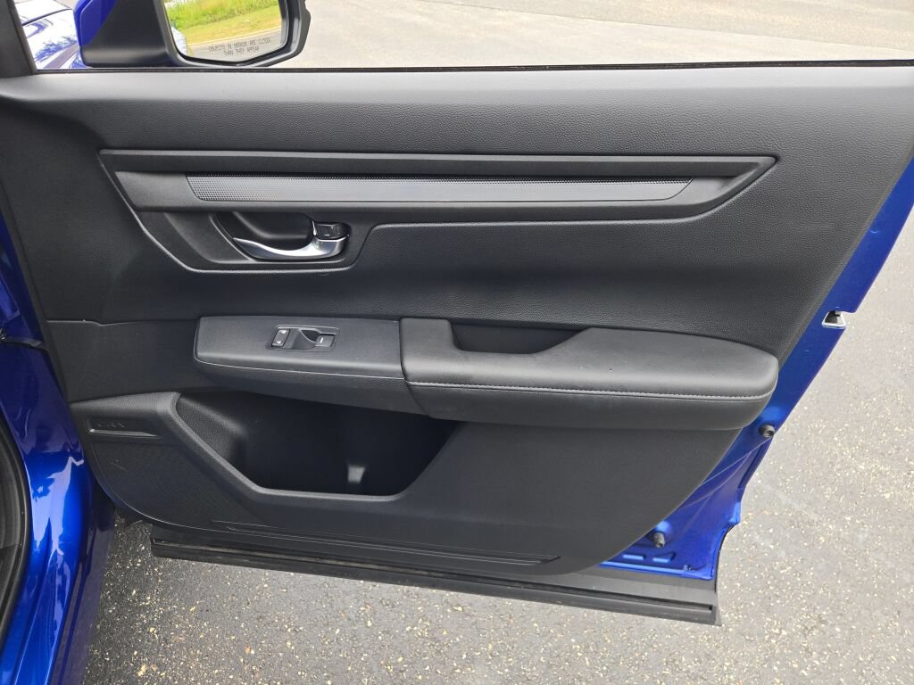 Used 2025 Honda CR-V EX image 6