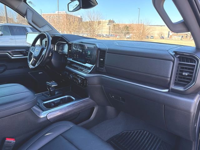 Used 2024 Chevrolet Silverado 1500 LTZ w/ LTZ Convenience Package II image 29