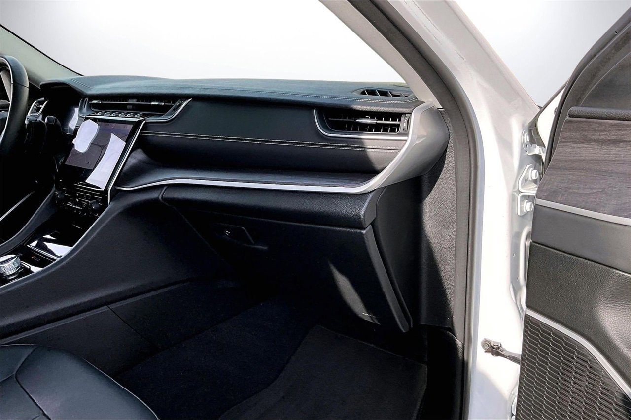 Certified 2022 Jeep Grand Cherokee L Limited image 21