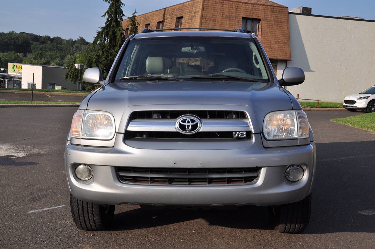 Used 2005 Toyota Sequoia Limited AWD/4WD image 4