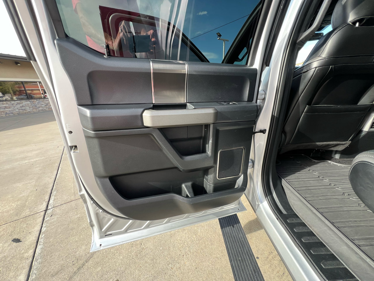 Used 2019 Ford F150 Raptor w/ Equipment Group 802A Luxury image 49