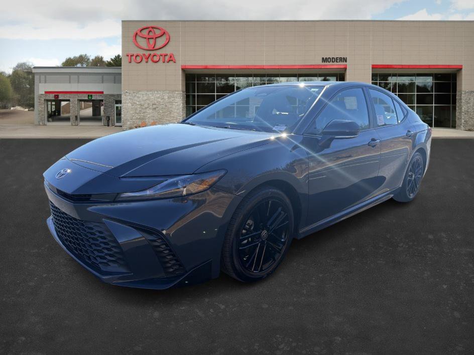 Certified 2025 Toyota Camry SE image 1