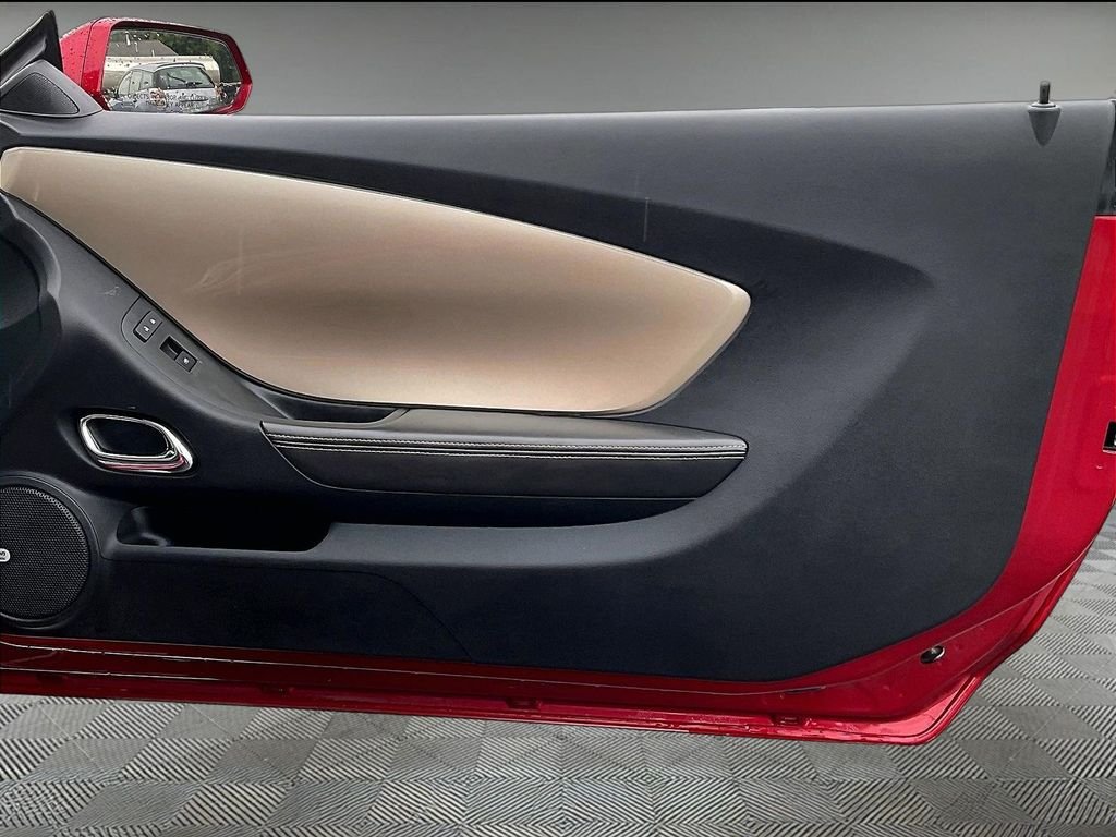 Used 2013 Chevrolet Camaro SS RWD image 26