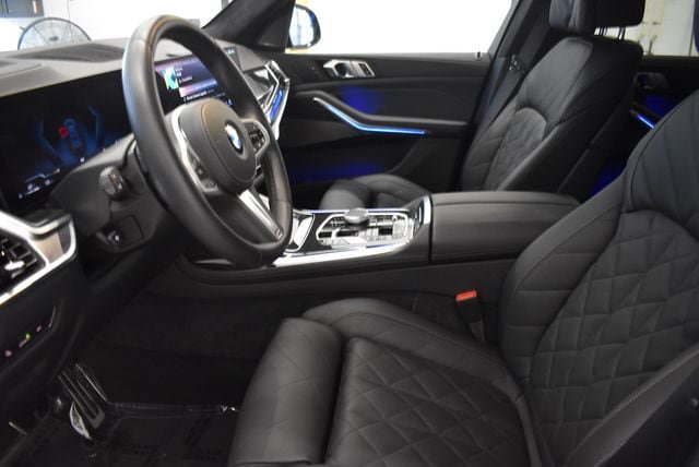 Used 2026 BMW X7 xDrive40i AWD/4WD image 22