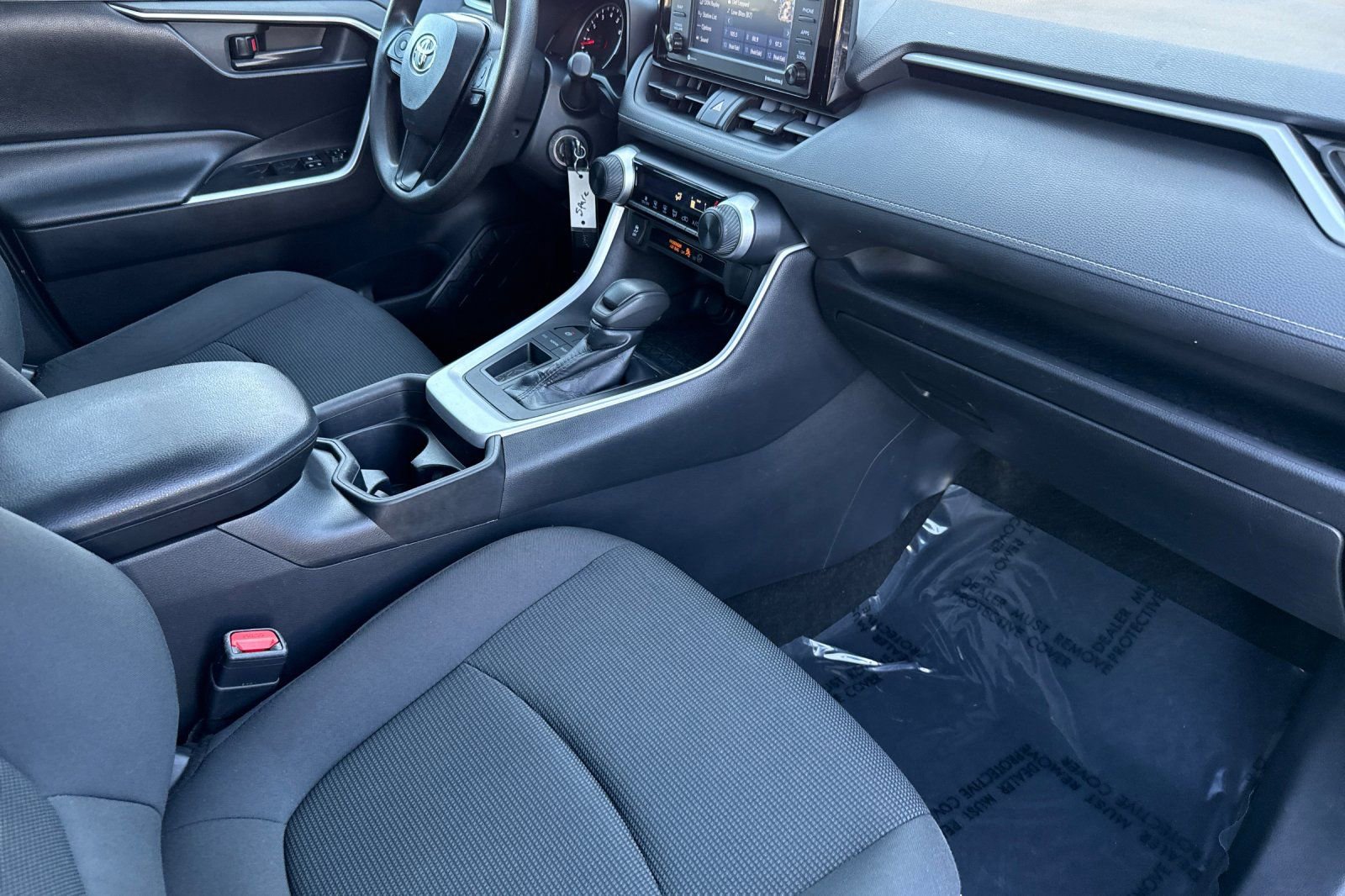 Used 2021 Toyota RAV4 LE w/ Carpet Mat Package (TMS) image 17