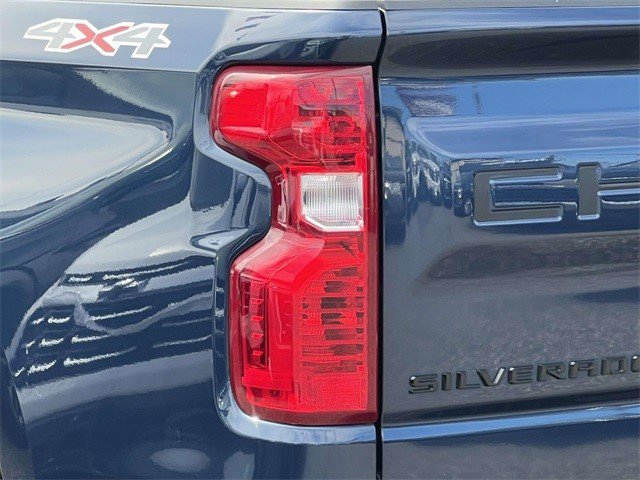 Certified 2022 Chevrolet Silverado 1500 Custom w/ LPO, Dark Essentials Package image 6