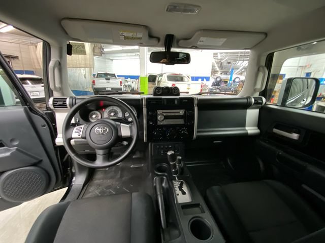Used 2010 Toyota FJ Cruiser 4WD image 26