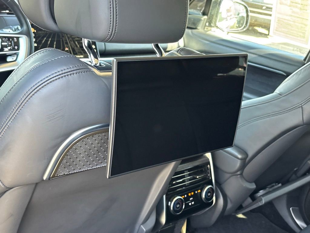 Used 2023 Land Rover Range Rover First Edition image 27