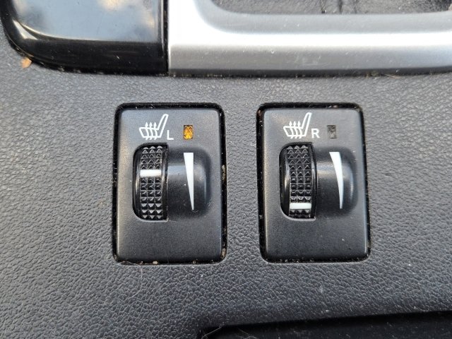 Used 2018 Toyota Highlander SE image 6