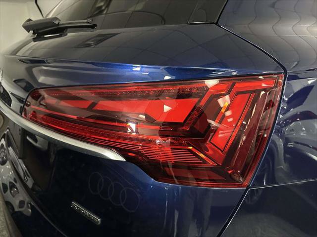 Used 2022 Audi Q5 2.0T Premium w/ Convenience Package AWD/4WD image 7