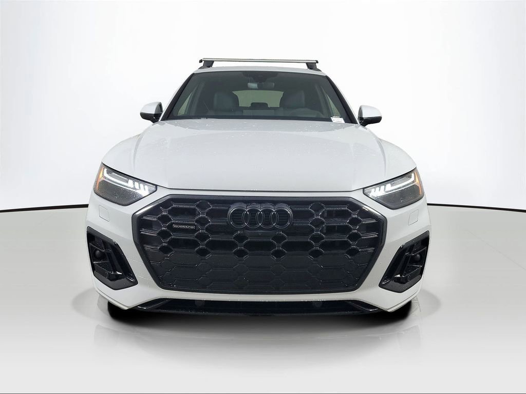 Used 2024 Audi Q5 e Prestige w/ Prestige Package AWD/4WD image 2