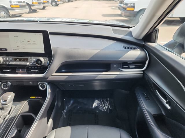 Used 2025 Toyota Grand Highlander FWD image 23