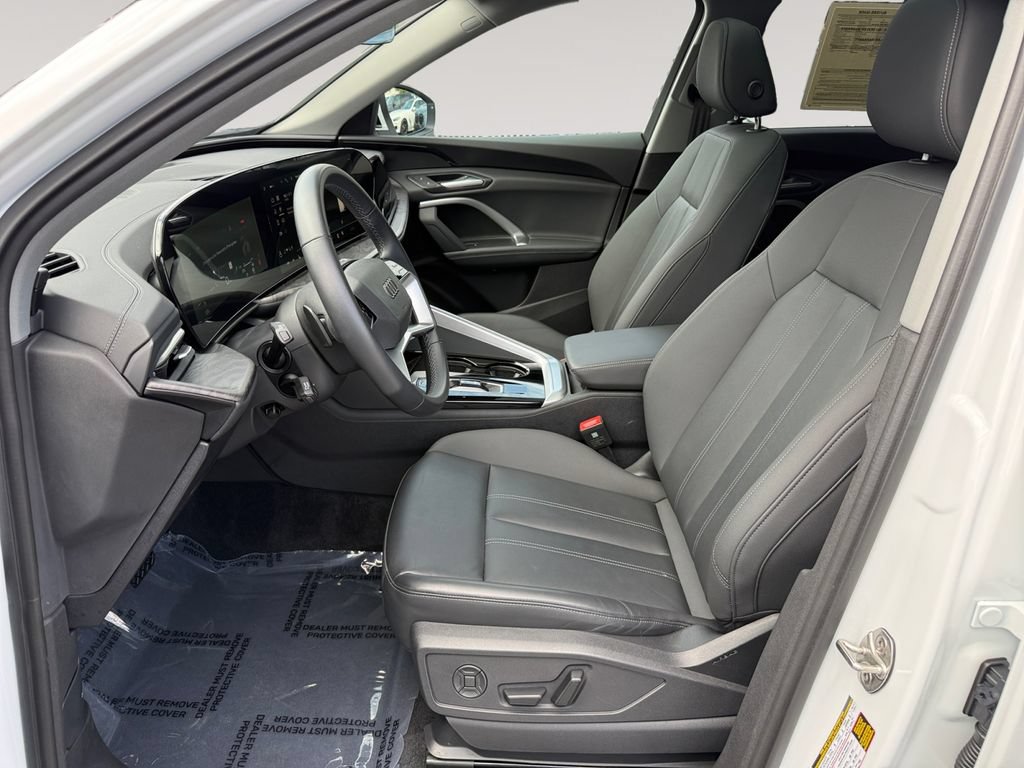 Used 2025 Audi Q5 Premium w/ Convenience Package AWD/4WD image 9