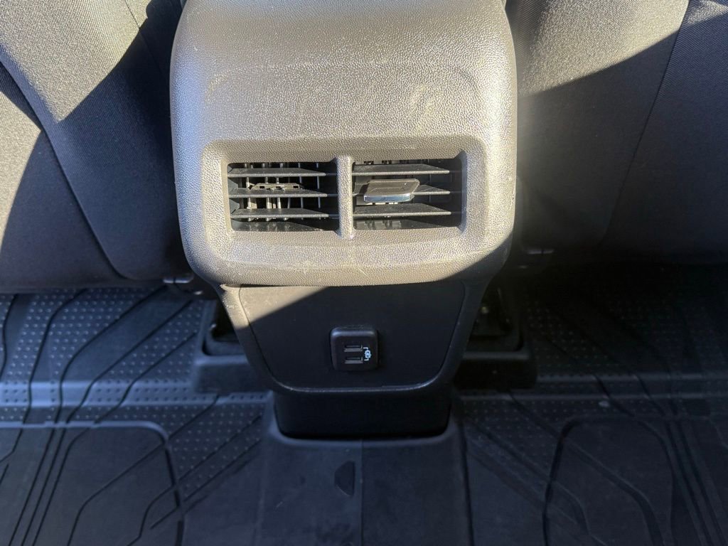Used 2023 Chevrolet Equinox LT image 20
